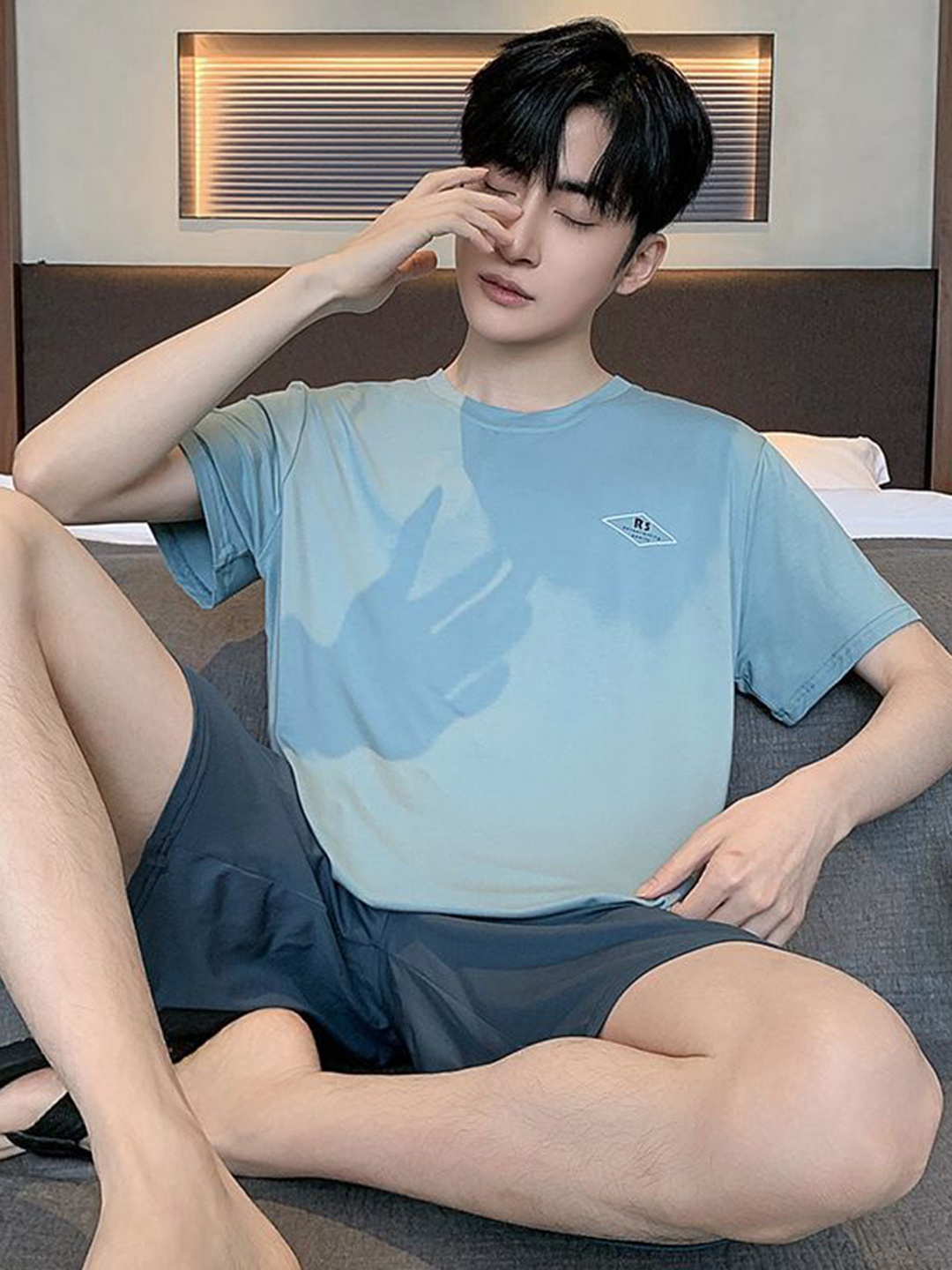 

StyleCast Men Printed T-Shirt With Slip On Shorts Night Suit, Blue