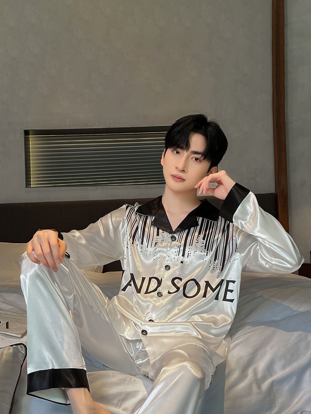 

StyleCast Printed Lapel Collar Long Sleeves Shirt With Pyjama, Off white