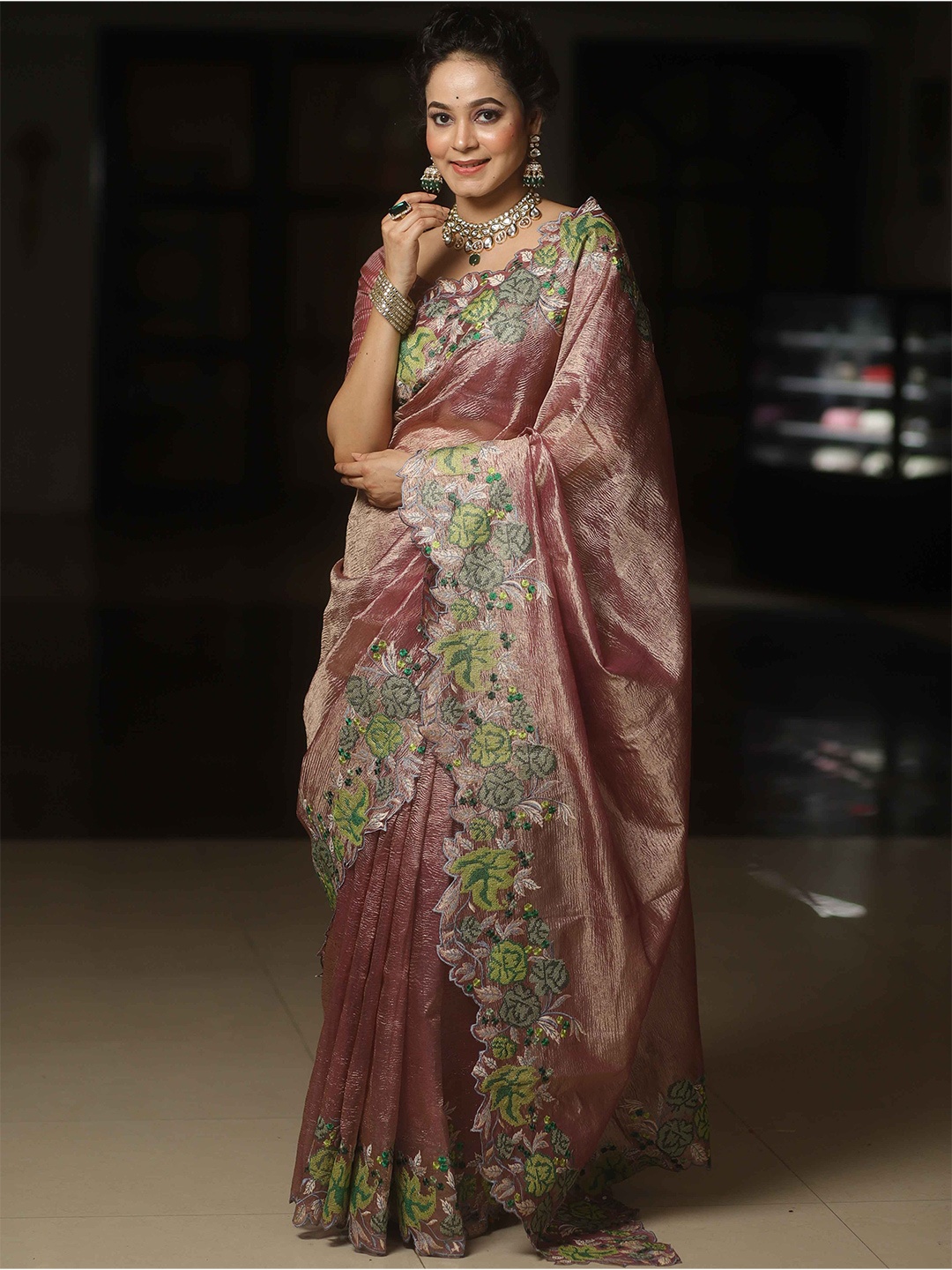 

Banarasee Floral Embroidered Tissue Banarasi Saree, Mauve