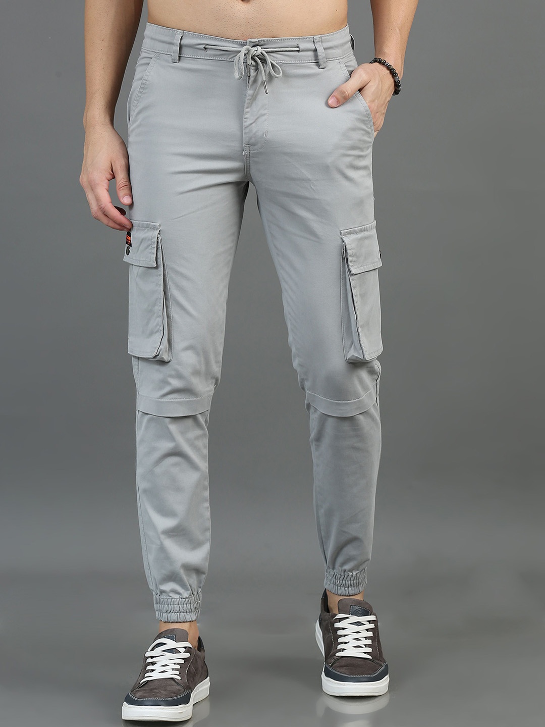 

CARBONN CLOTH Men Cotton Regular Fit Cargos Trousers, Grey