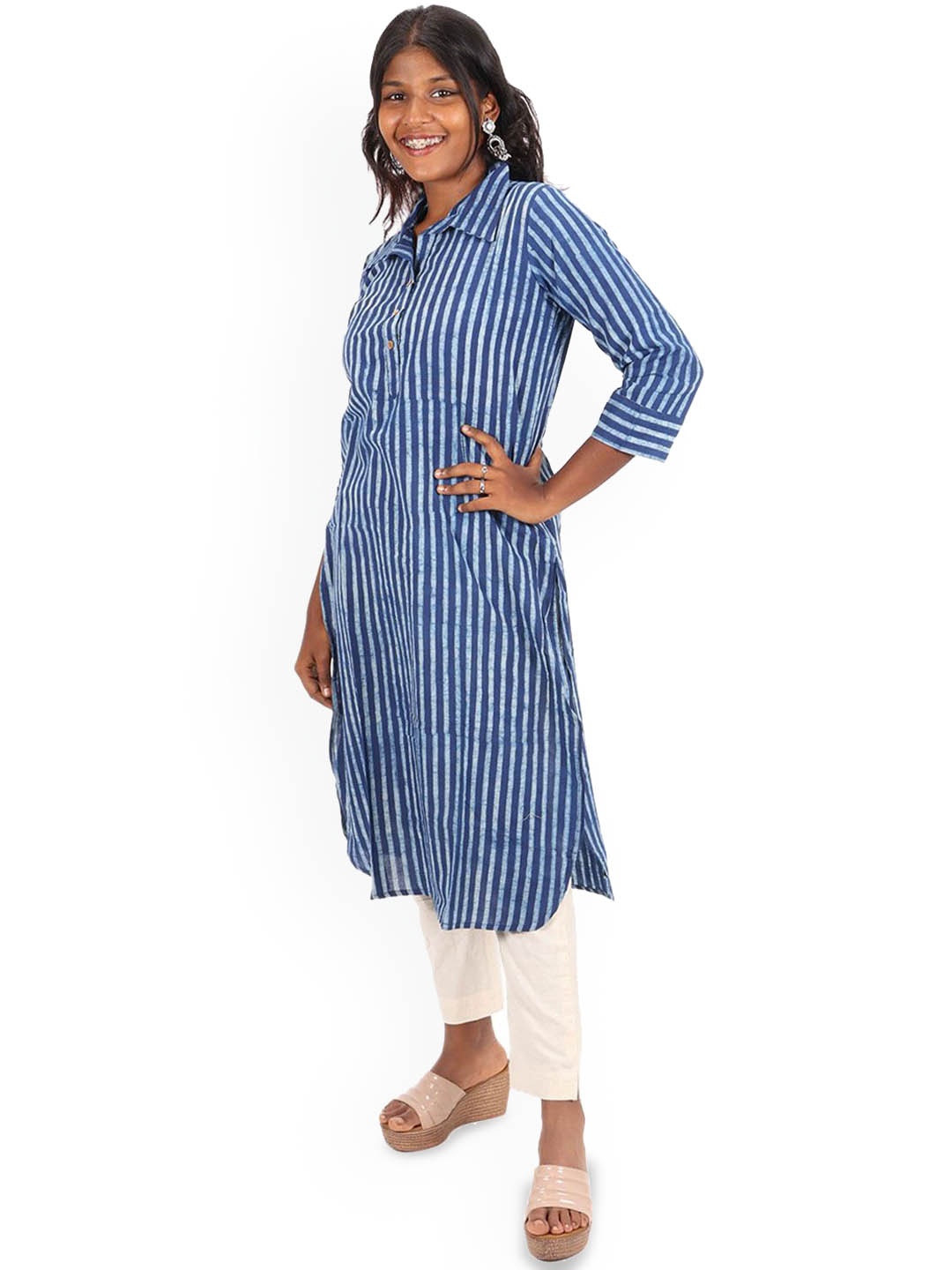 

Avishya Striped Cotton A-Line Kurta, Blue