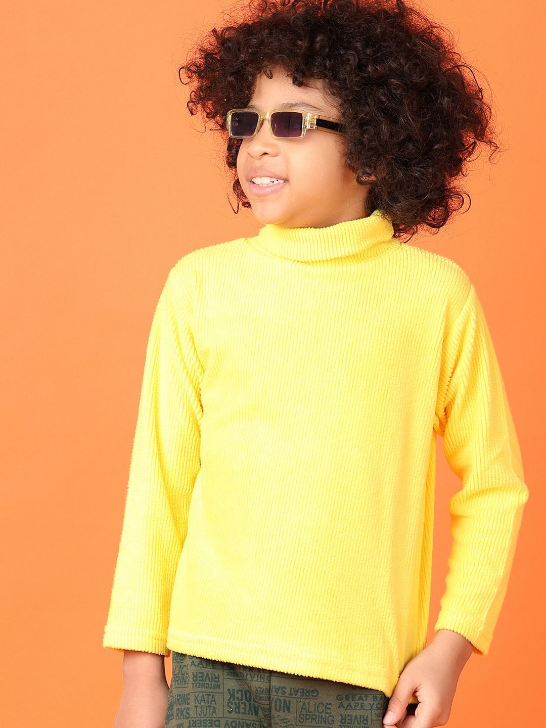 

V-Mart Boys Solid Pullover, Yellow