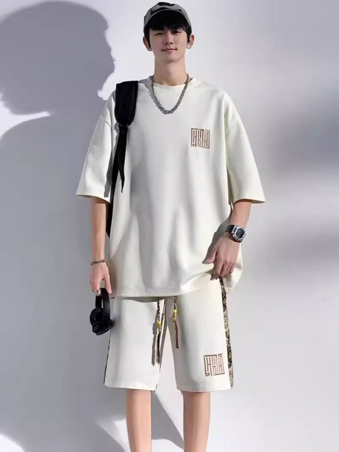 

StyleCast Round Neck T-Shirt & Shorts Co-Ords, White