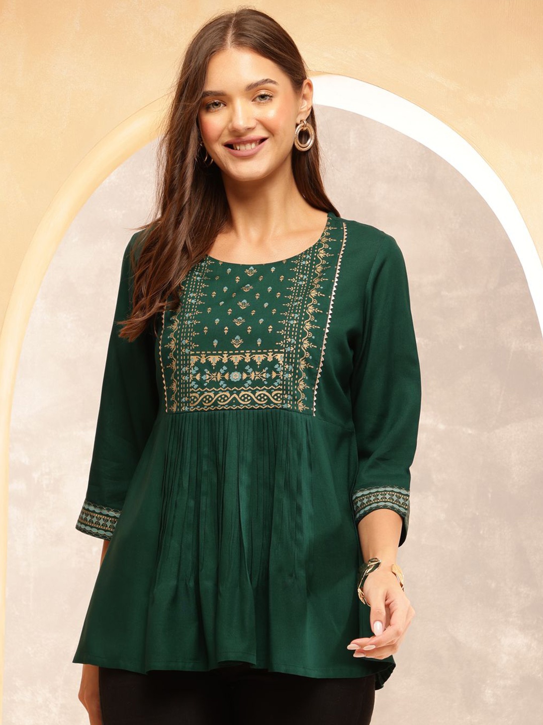 

Anouk Rustic Ethnic Motifs Printed A-Line Top, Green