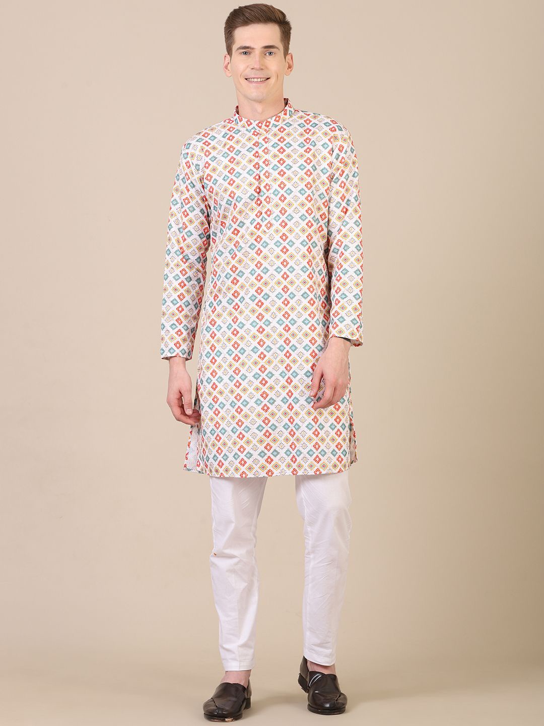 

Stuffie Land Geometric Printed Pure Cotton Kurta with Pyjama, Off white