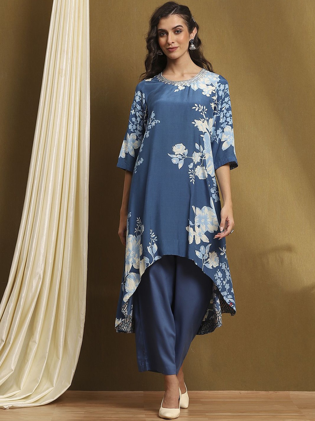 

Biba Floral Printed Regular Kurta with Palazzos, Blue