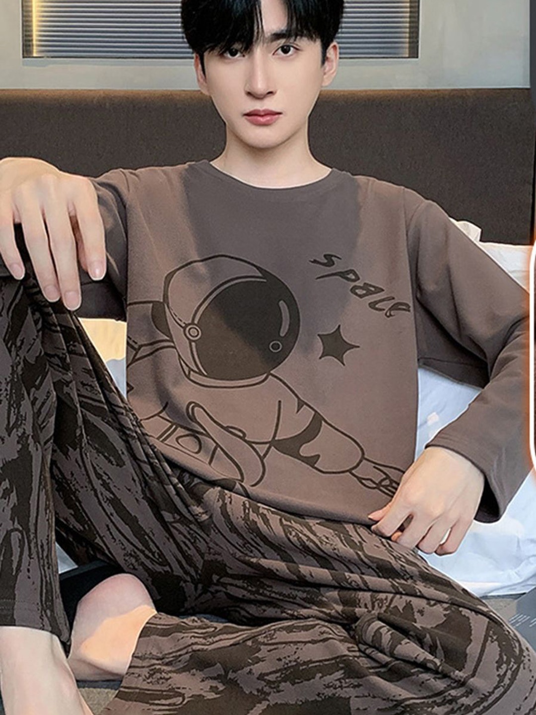 

StyleCast Printed TShirt With Trouser, Brown
