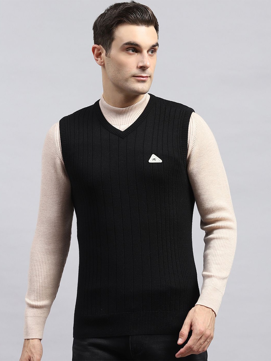 

Monte Carlo Men V-Neck Sleeveless Pullover, Black