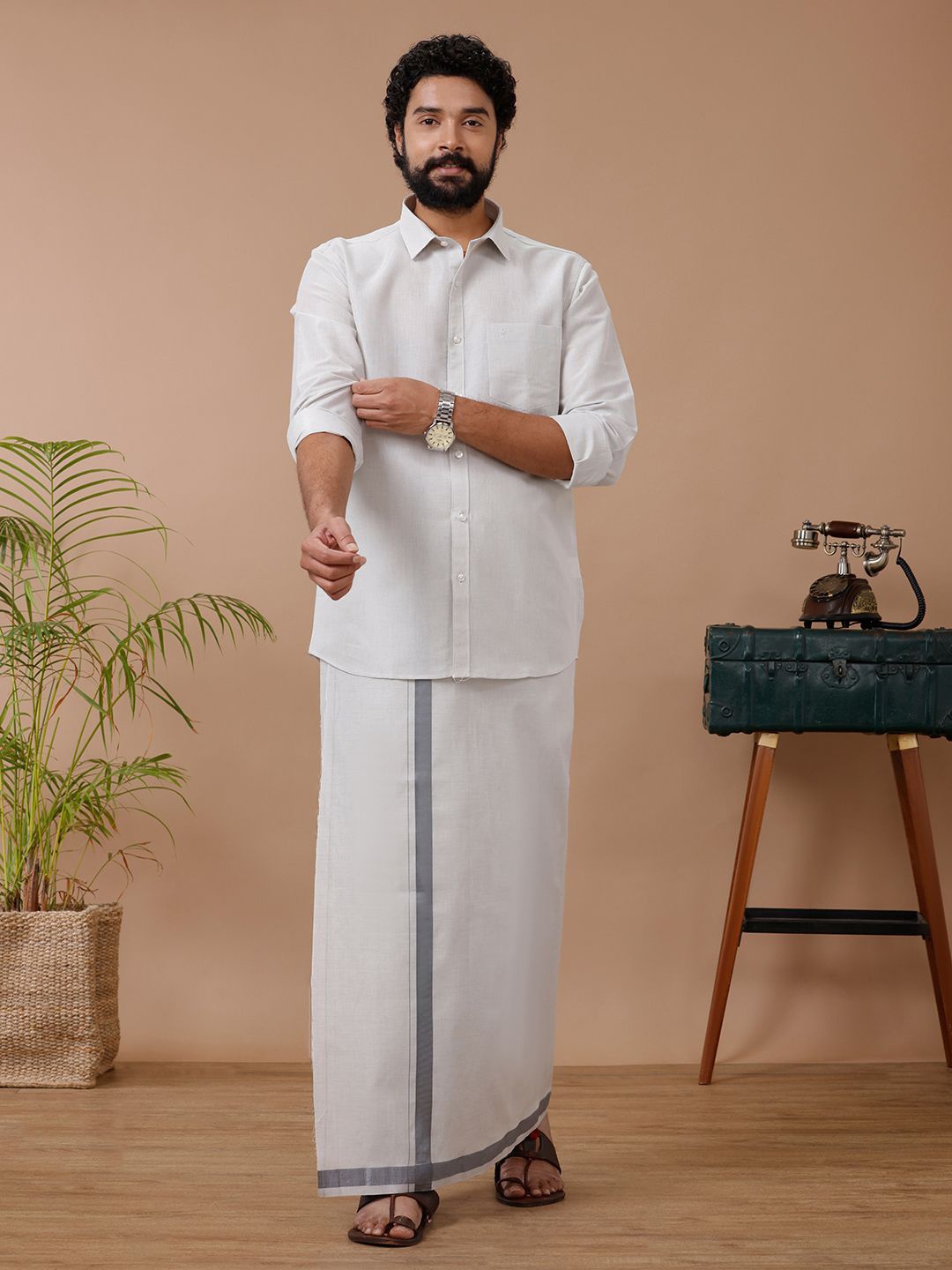 

RAMRAJ Men Cotton blend Dhoti & Full Sleeves Shirt Set, Grey