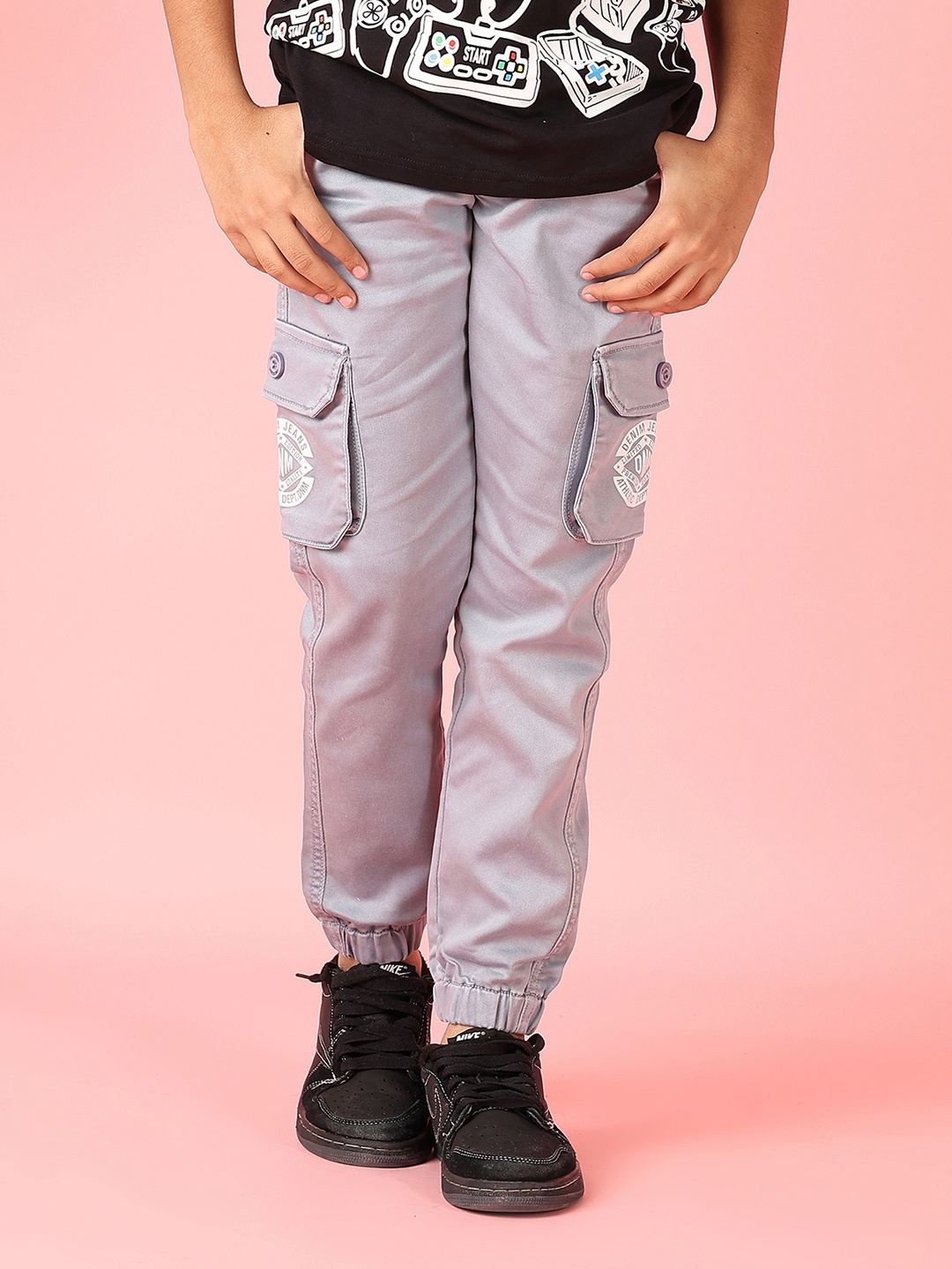 

V-Mart Boys Cotton Mid-Rise Joggers Trousers, Grey