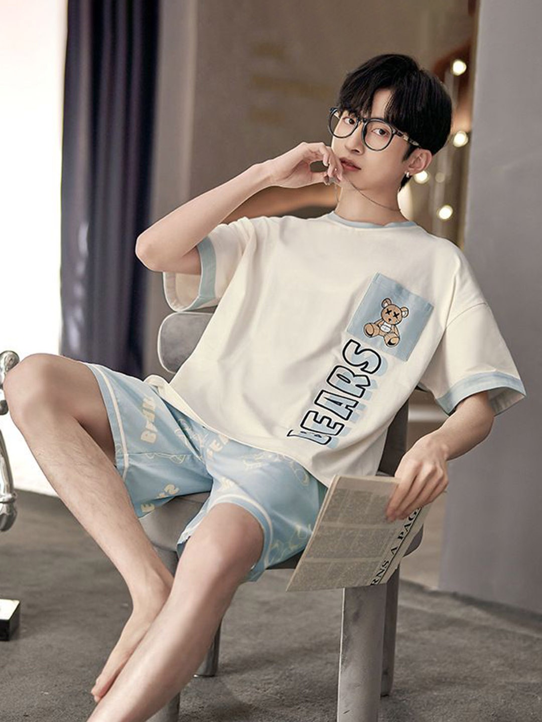 

StyleCast White & Blue Printed Pure Cotton T-Shirt With Shorts, Off white