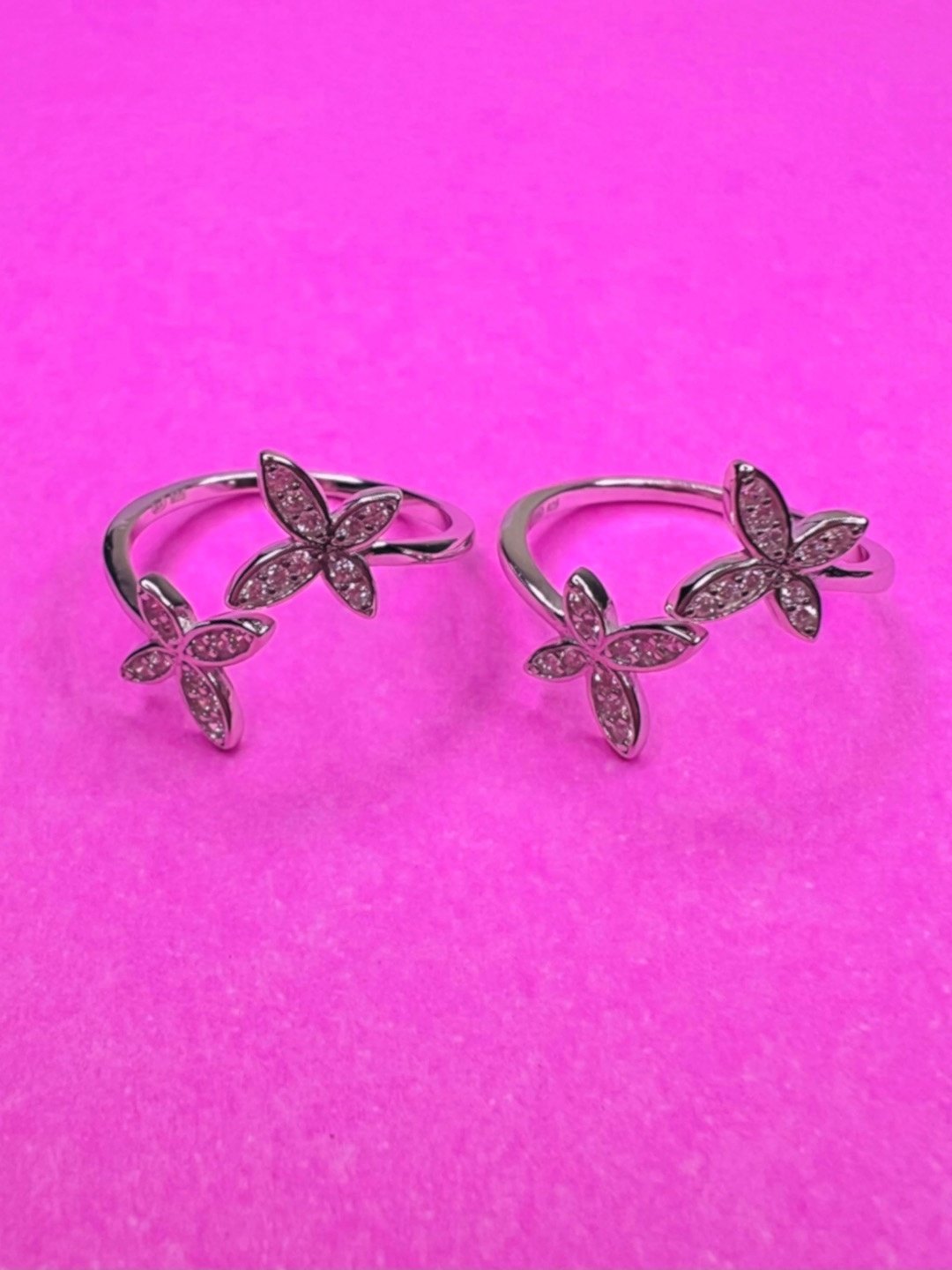 

Arte Jewels Sterling Silver Crystals Stone Studded Toe Rings
