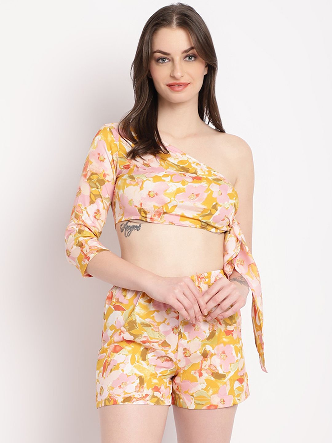 

EROTISSCH Yellow Floral Printed One Shoulder Crop Top With Shorts