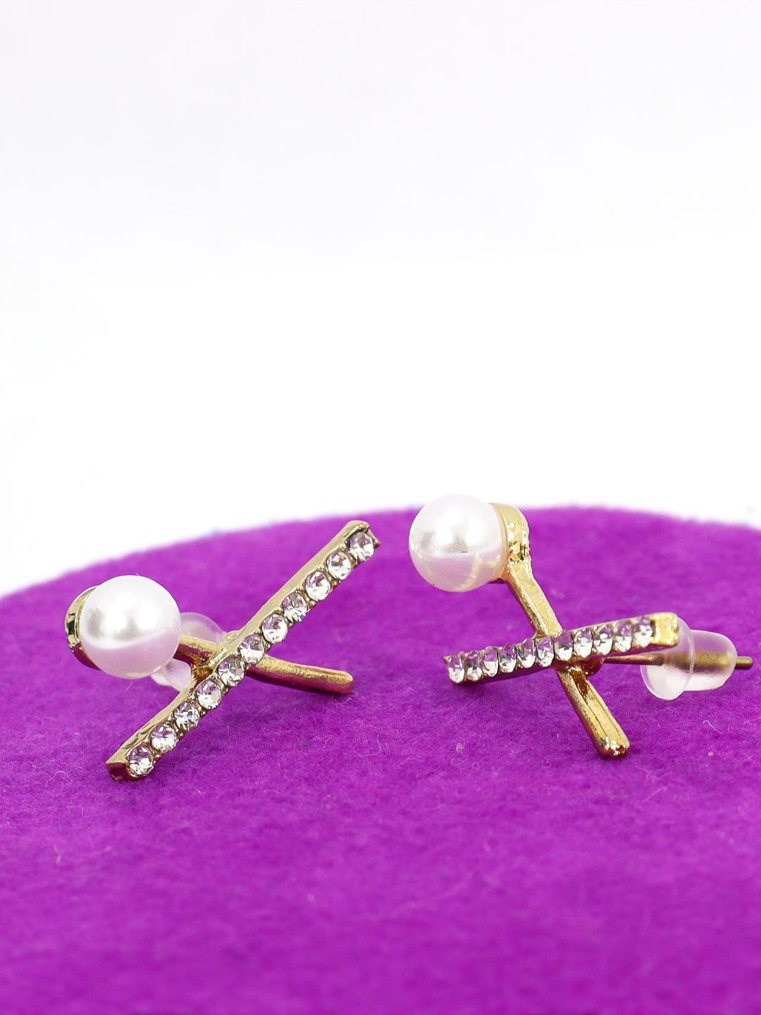 

VAGHBHATT Gold-Plated Stainless Steel Stone Studded & Pearls Beaded X Shaped Studs