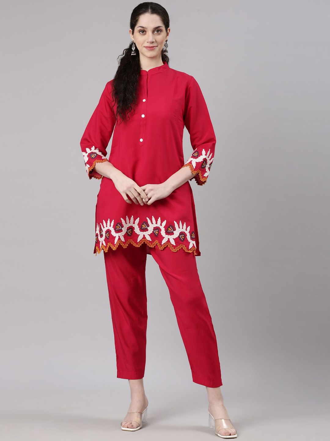 

Neerus Printed Kurti with Trouser, Pink