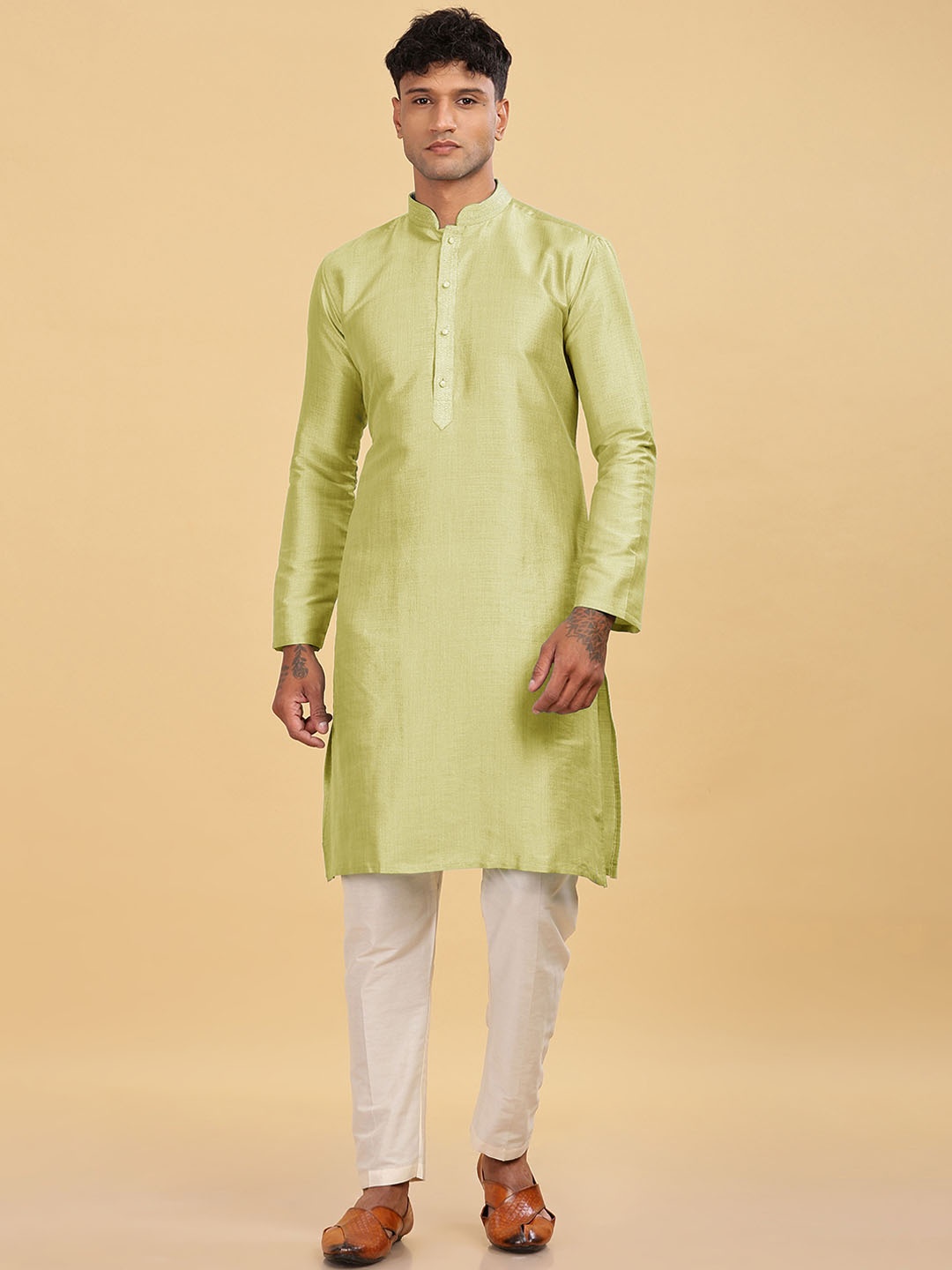 

Anouk Green Mandarin Collar Straight Kurta