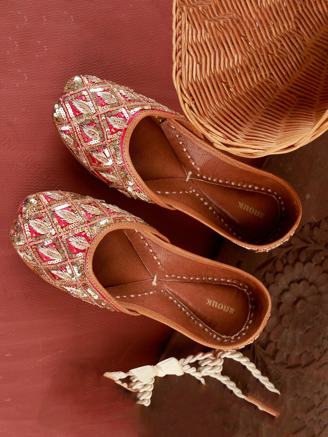 

Anouk Women Embellished Mojaris Flats, Pink