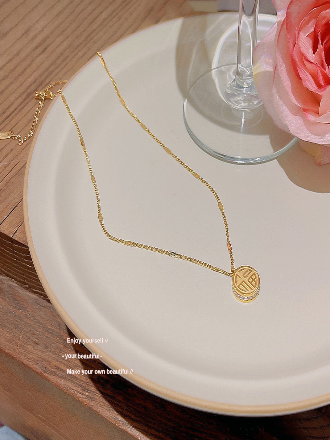 

MYKI Gold-Plated Circular Pendant With Chain