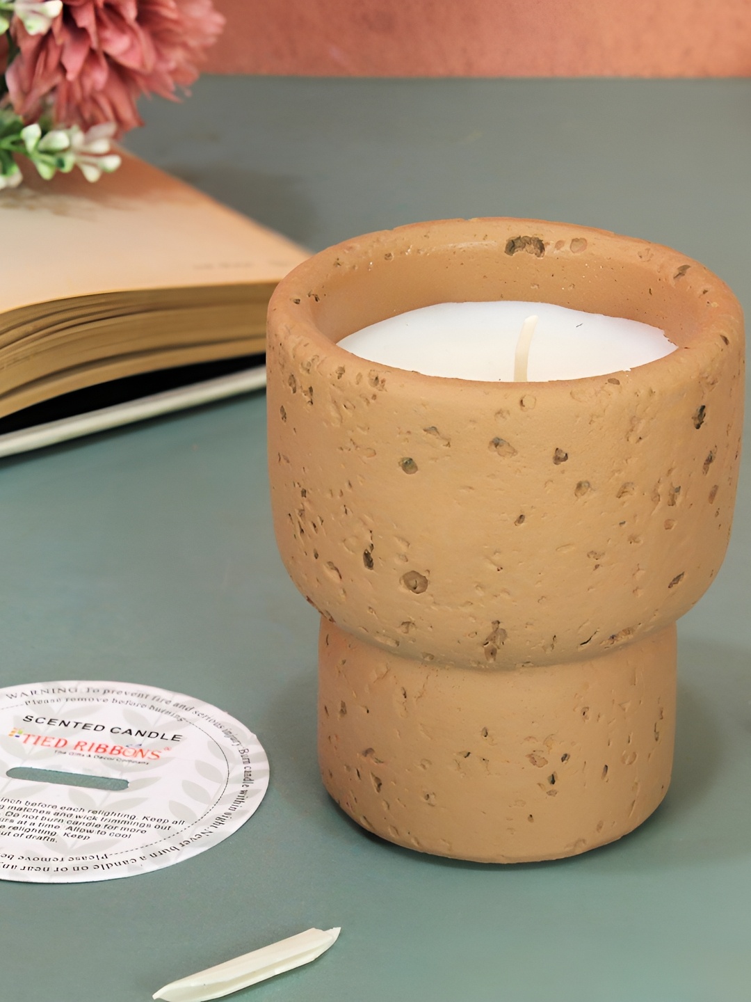 

TIED RIBBONS Cream-Coloured Lavender Scented 8 -10 Hours Burn Time Jar Candle