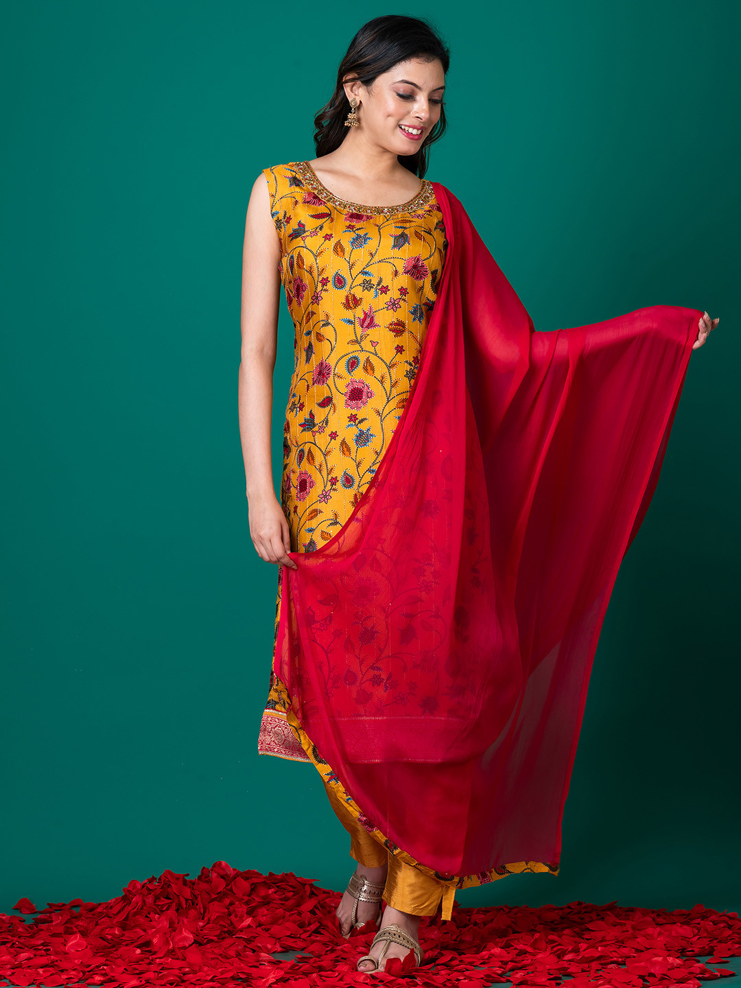 

SHREE BALAJI Floral Printed Sequinned Sleeveless Straight Kurta With Trouser & Dupatta, Yellow