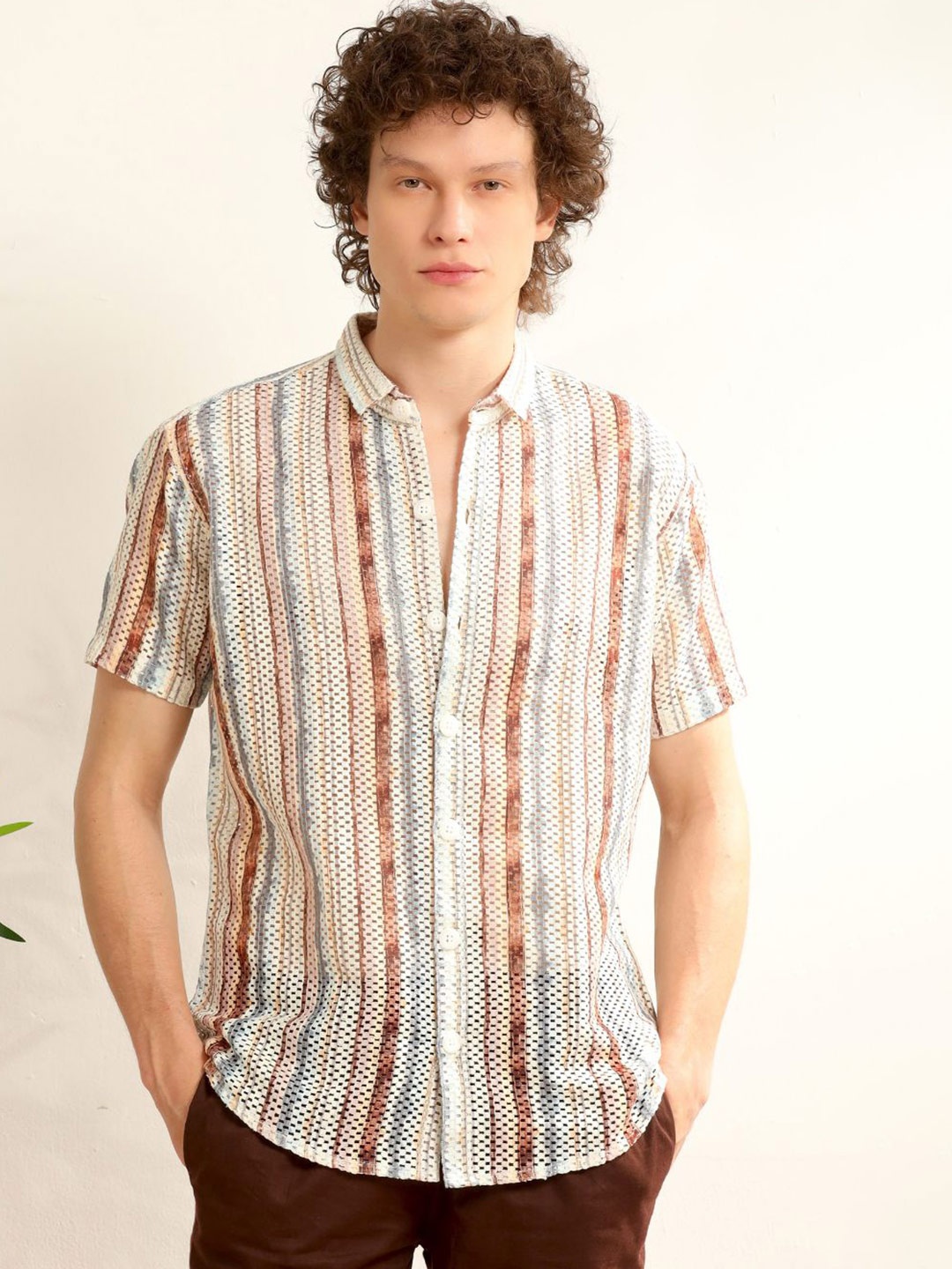 

HAMPTONS Men Spread Collar Textured Cotton Casual Shirt, Cream