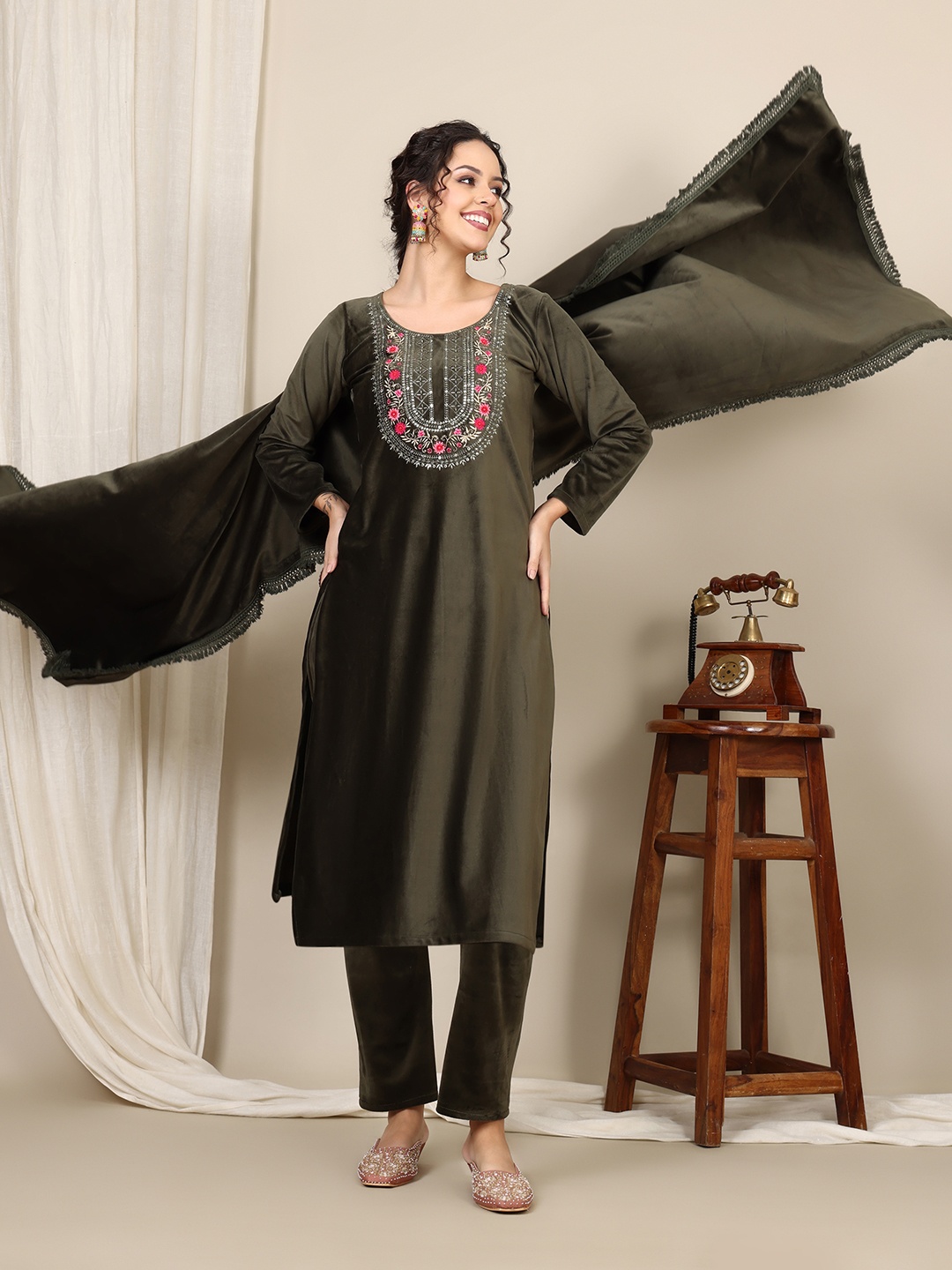 

KALINI Floral Embroidered Pure Wool Straight Kurta With Trousers & Dupatta, Olive