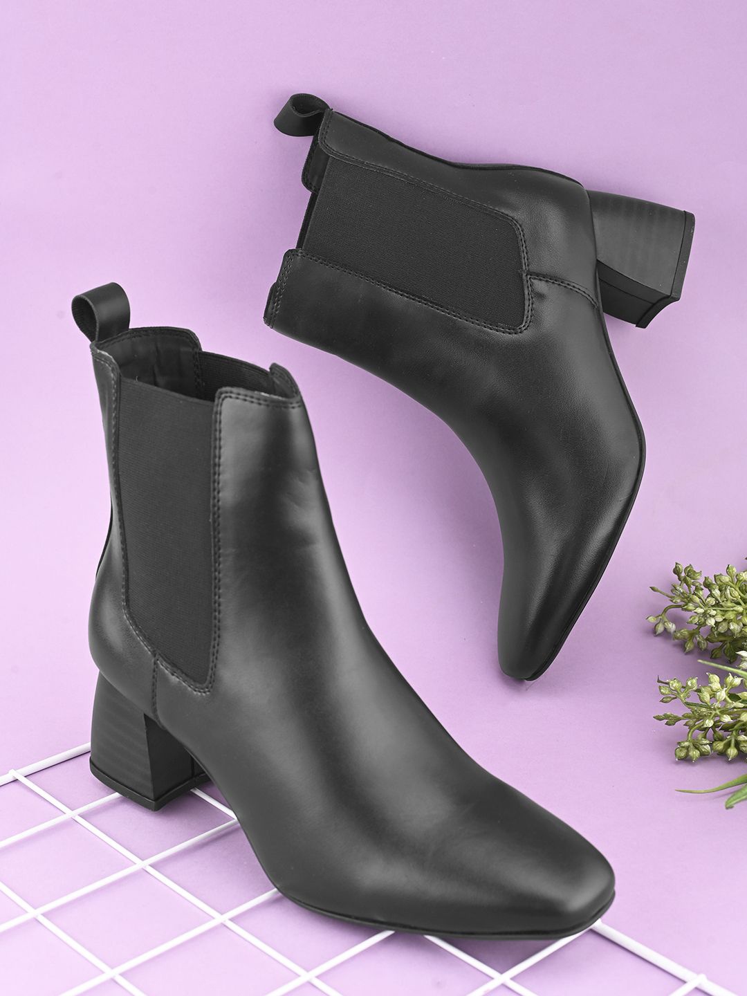 

DressBerry Women Block-Heeled Chelsea Boots, Black