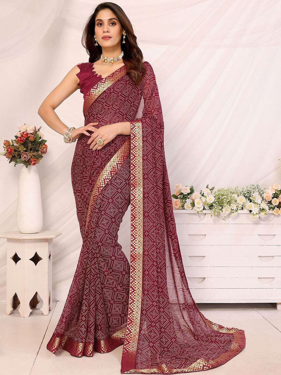 

KALINI Bandhani Printed Zari Saree, Maroon