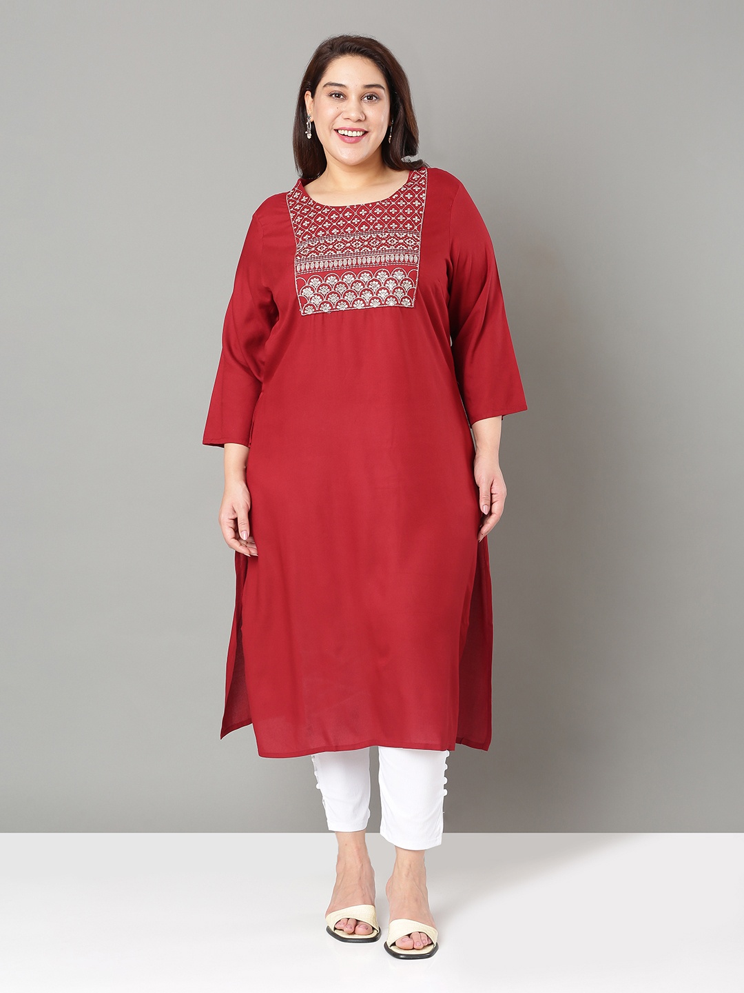 

Sztori Plus Size Floral Yoke Design Thread Work Straight Kurta, Red