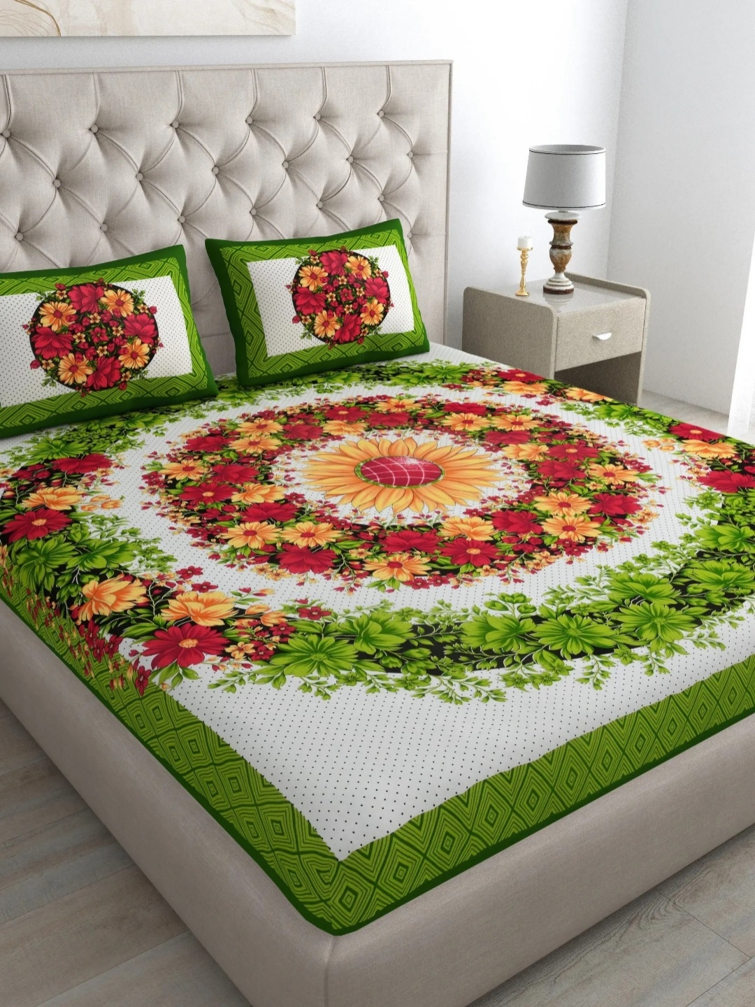 

Aura Green & Brown Floral 210 TC Cotton Queen Bedsheet Set-2.18 m x 2.43 m