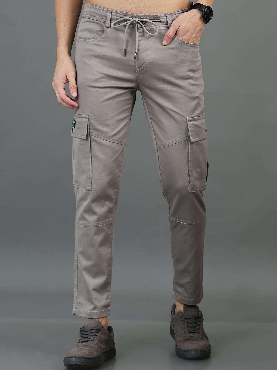 

CARBONN CLOTH Men Cotton Regular Fit Cargos Trousers, Silver