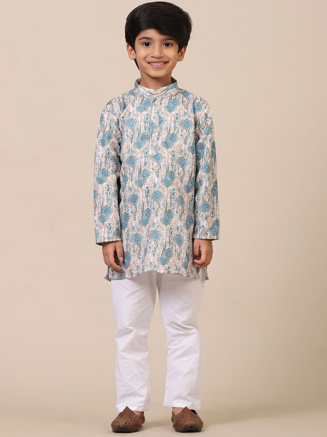

Stuffie Land Boys Ethnic Motifs Printed Mandarin Collar Pure Cotton Kurta & Pyjamas, White