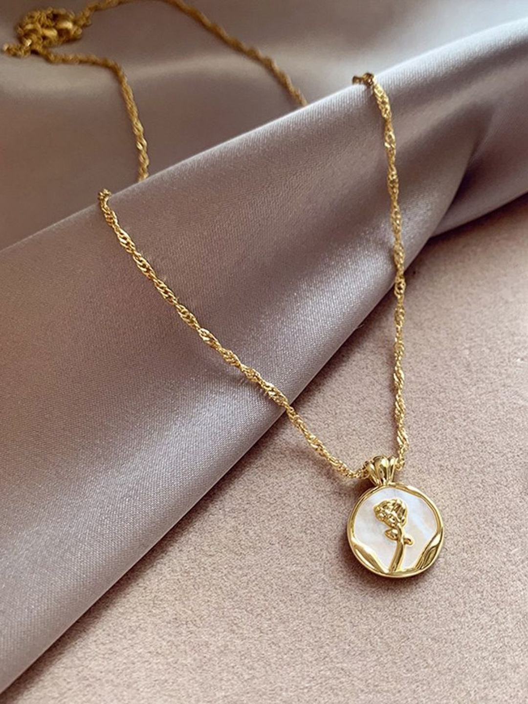 

MYKI Gold-Plated Circular Stainless Steel Pendant With Chain