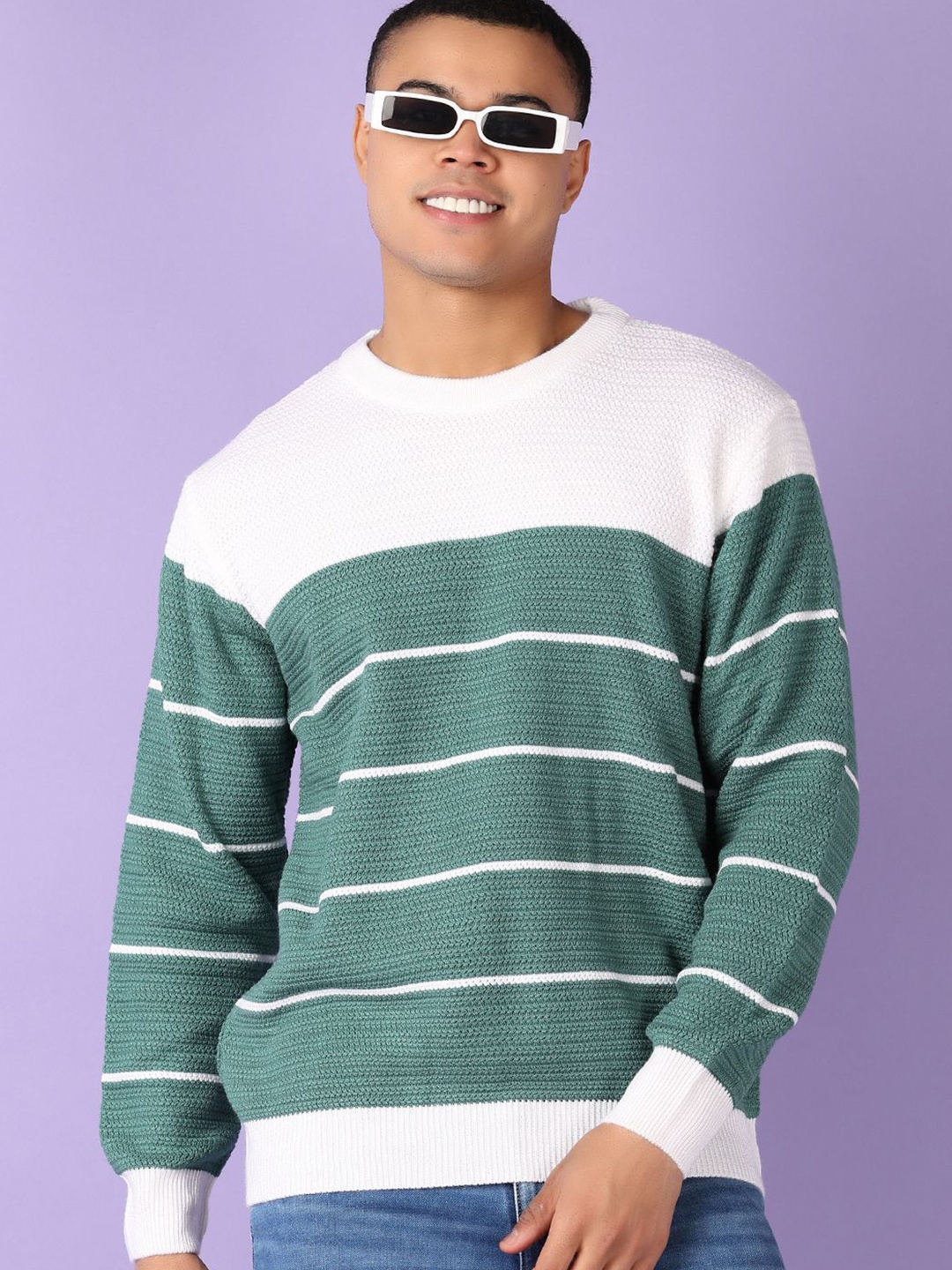 

V-Mart Men Striped Pullover, Green