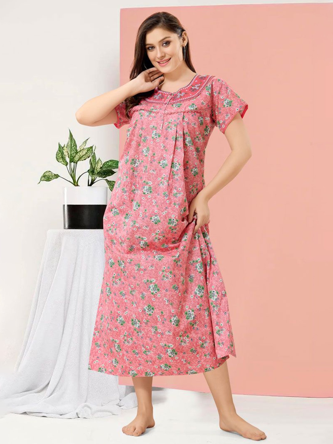 

Soulemo Women Everyday Floral Printed Pure Cotton Floor Length Regular Nightdress, Pink
