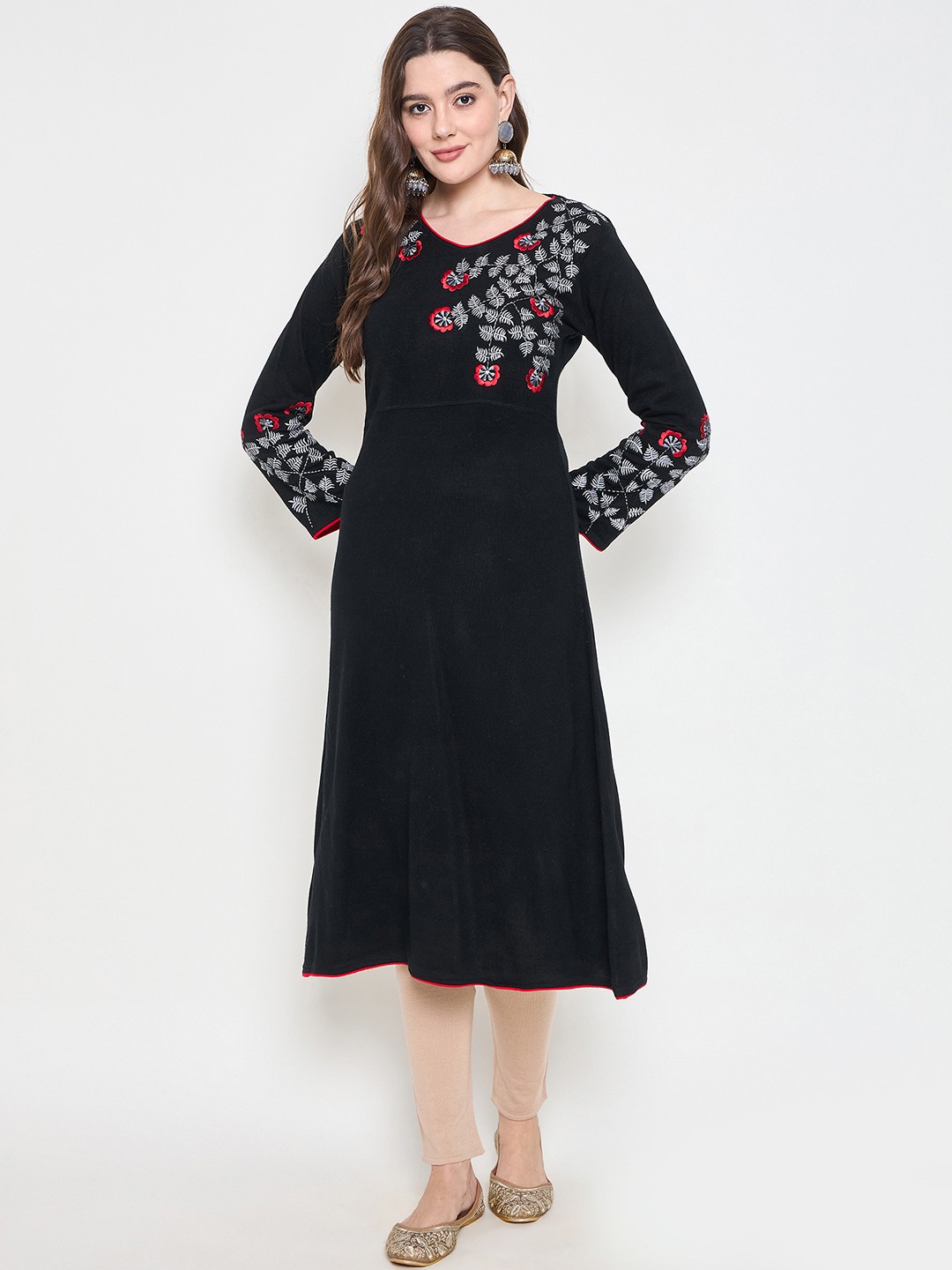 

Zigo Floral Embroidered Thread Work Straight Woollen Kurta, Black