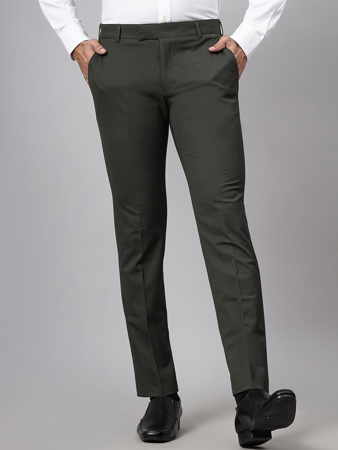 

JADE BLUE Men Solid Mid-Rise Slim Fit Formal Trousers, Olive