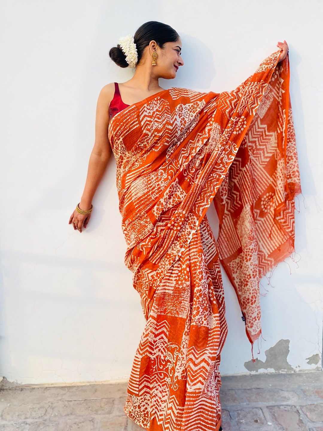 

SOULWEAVES Geometric Printed Pure Cotton Saree, Orange