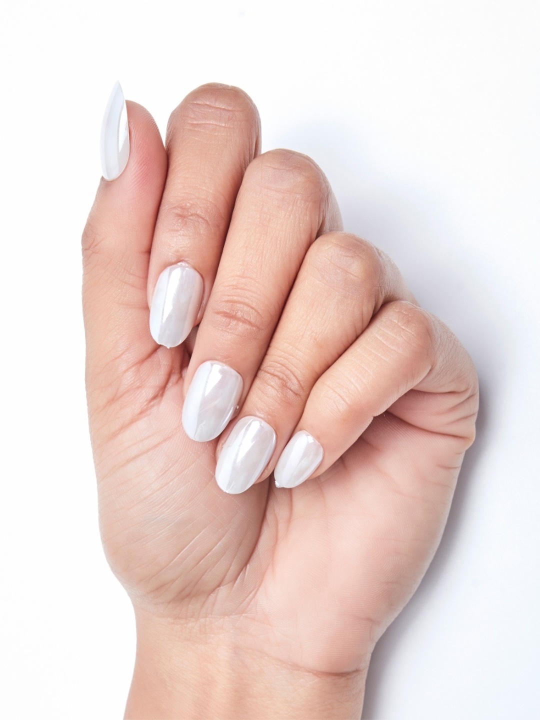 

FEELHIGH Set Of 24 Re useble Press-On Chrome Nails - C05, White