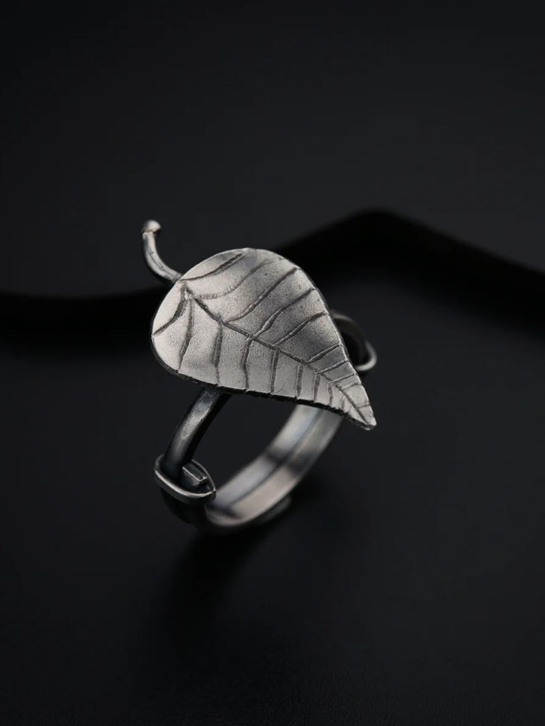 

House of Aadyaa 92.5 Sterling Silver Adjustable Finger Ring