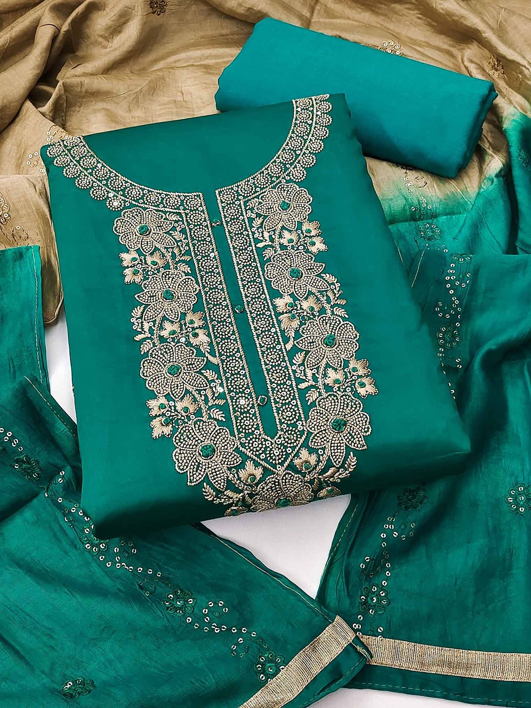 

Peachmode Floral Embroidered Sequinned Pure Cotton Unstitched Dress Material, Green