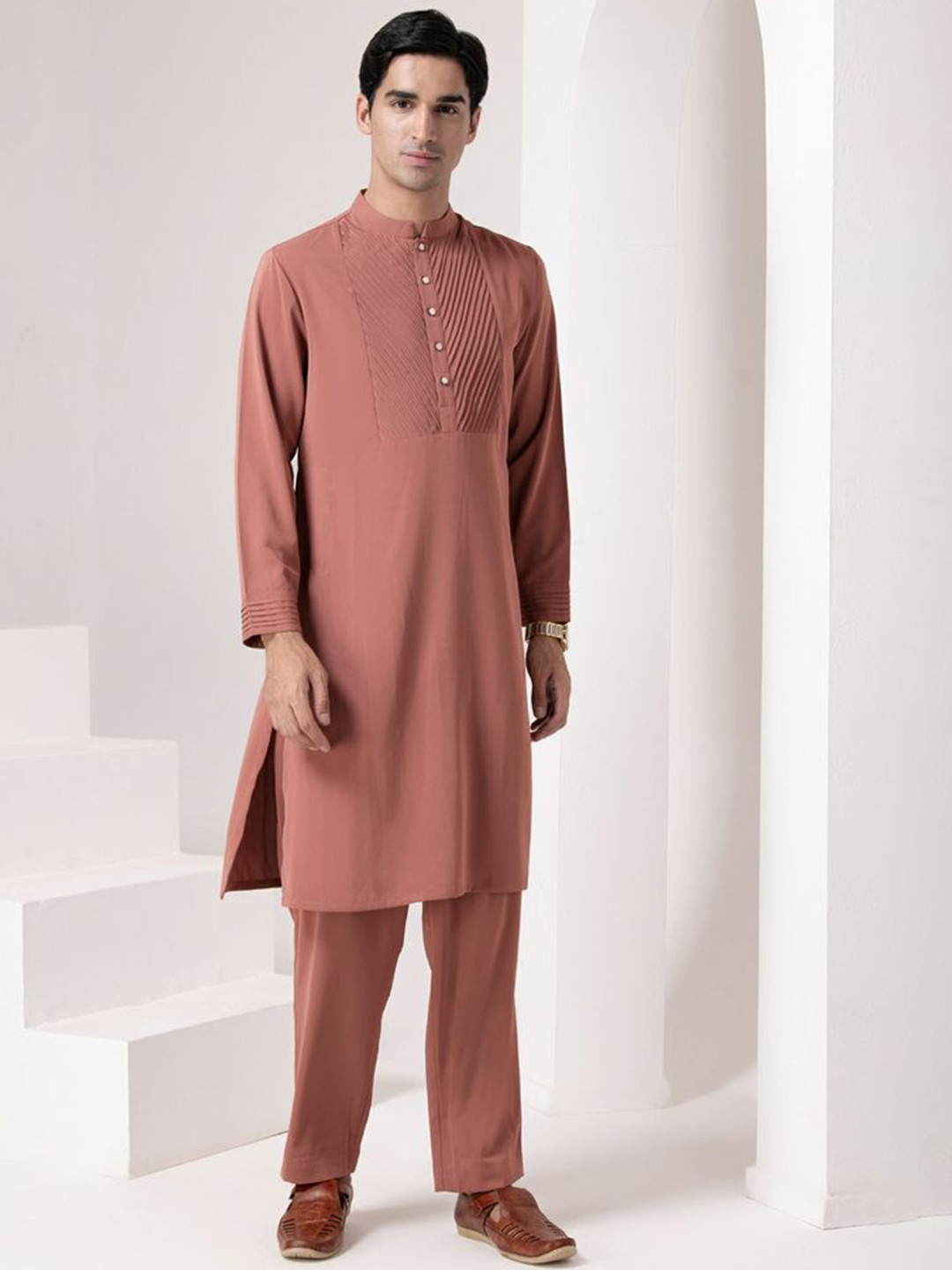 

BARARA ETHNIC Mandarin Collar Pleated Straight Kurta with Trousers, Rust