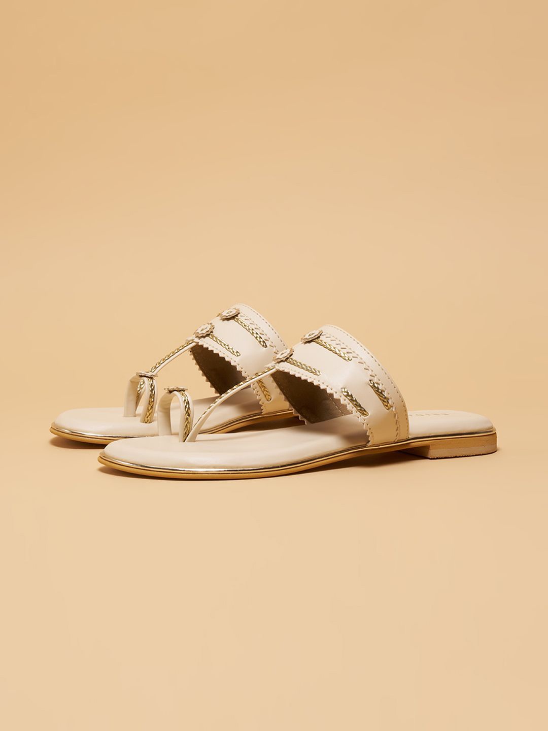 

ERIDANI Saira Kolhapuri flats, Off white