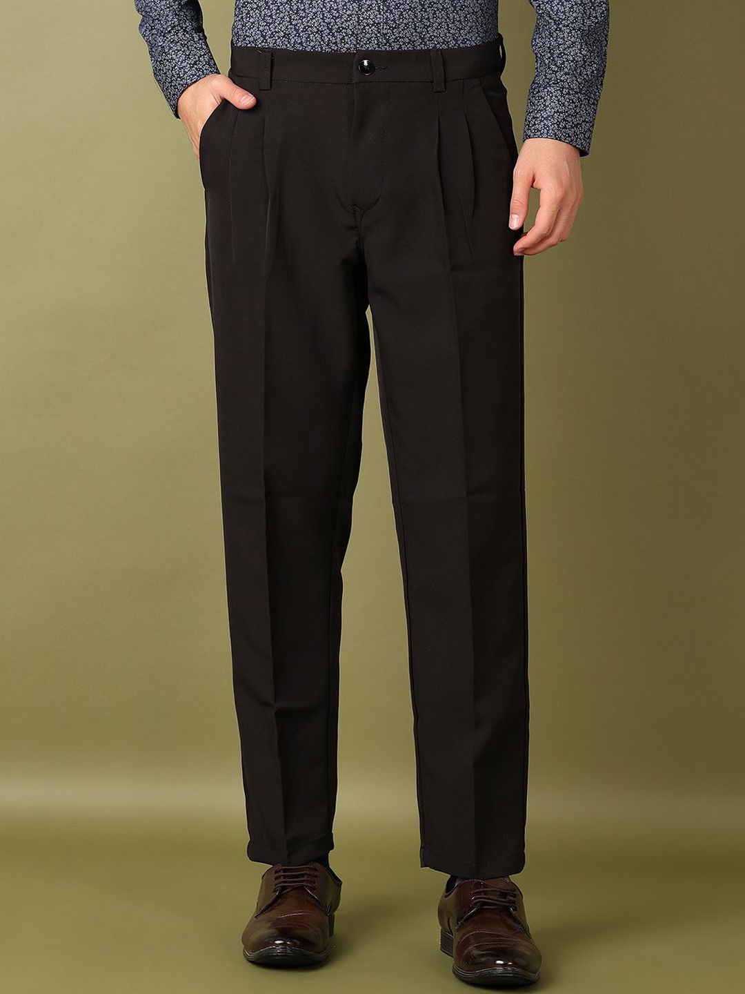 

V-Mart Men Pleated Formal Trousers, Black