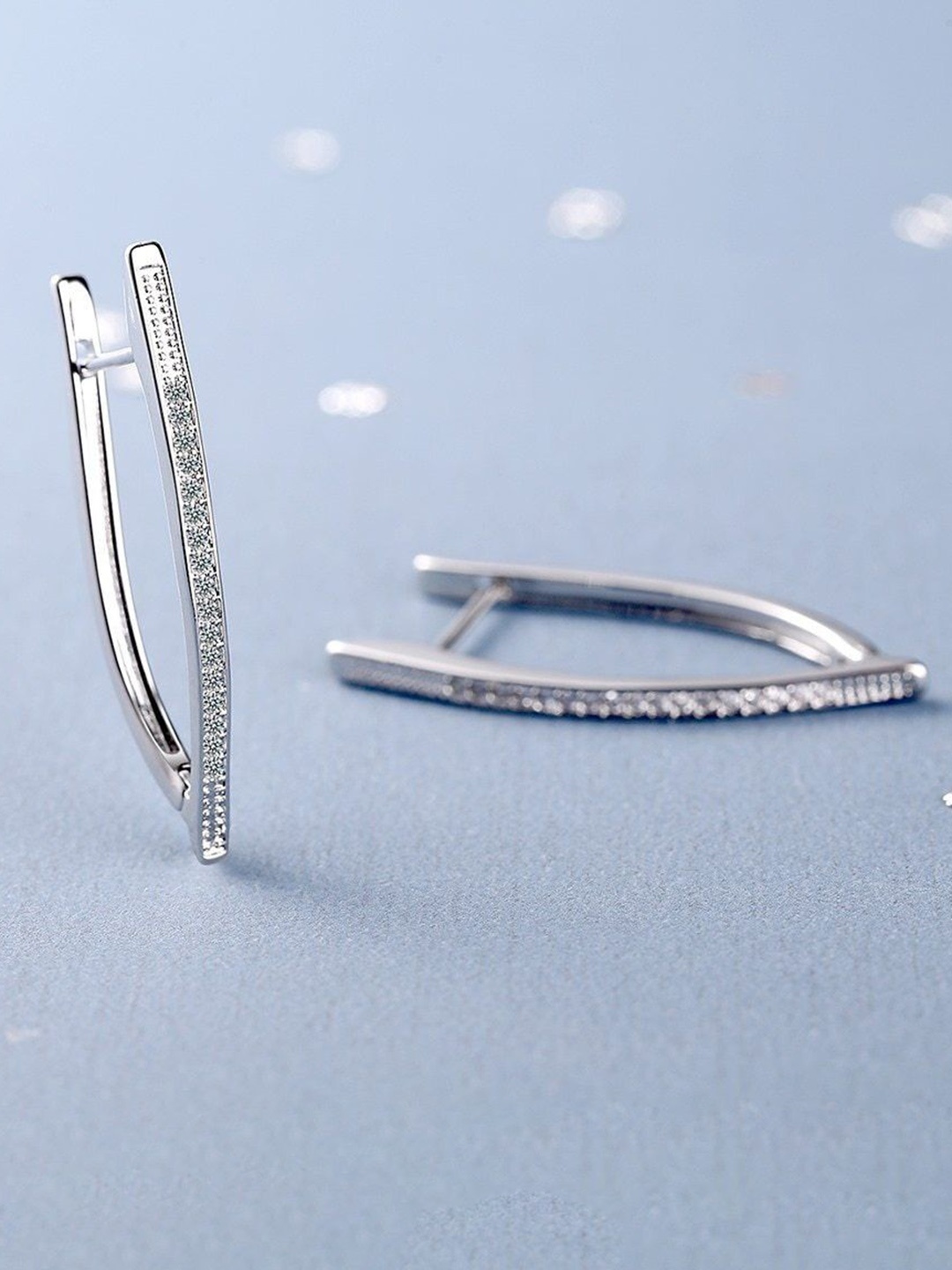 

MYKI Silver-Plated Contemporary Cubic Zirconia Hoop Earrings