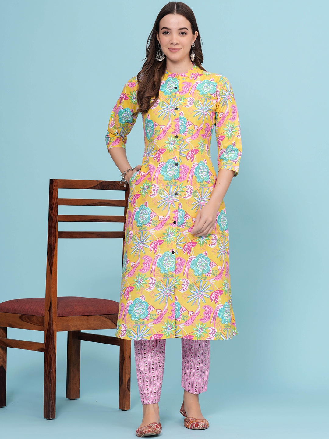 

DIZON Floral Printed Pure Cotton Kurta, Yellow