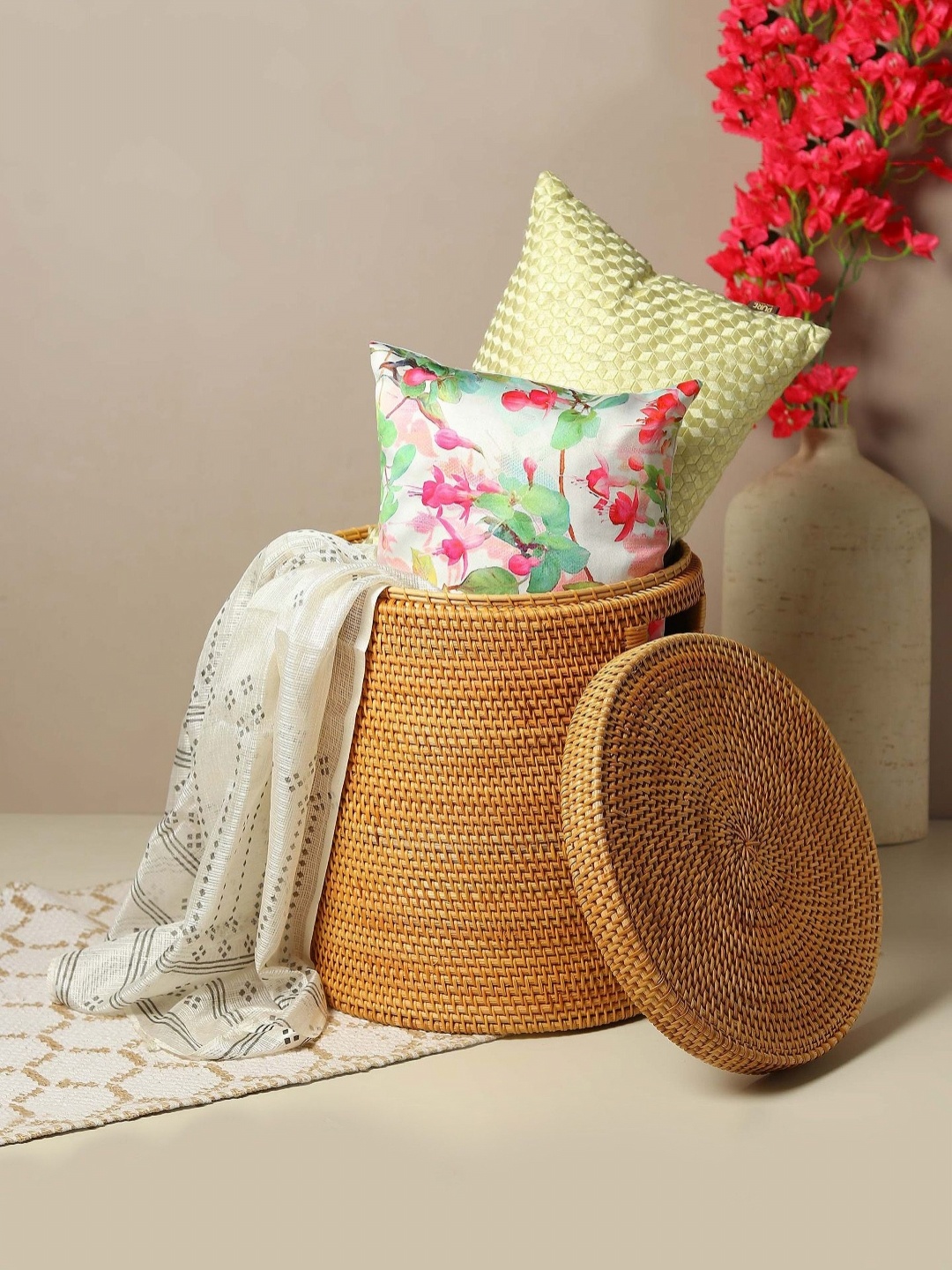 

HABERE INDIA Brown Bamboo Laundry Bag With Lid