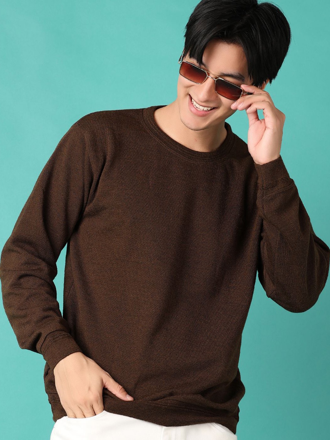 

V-Mart Men Solid Round Neck Pullover, Brown