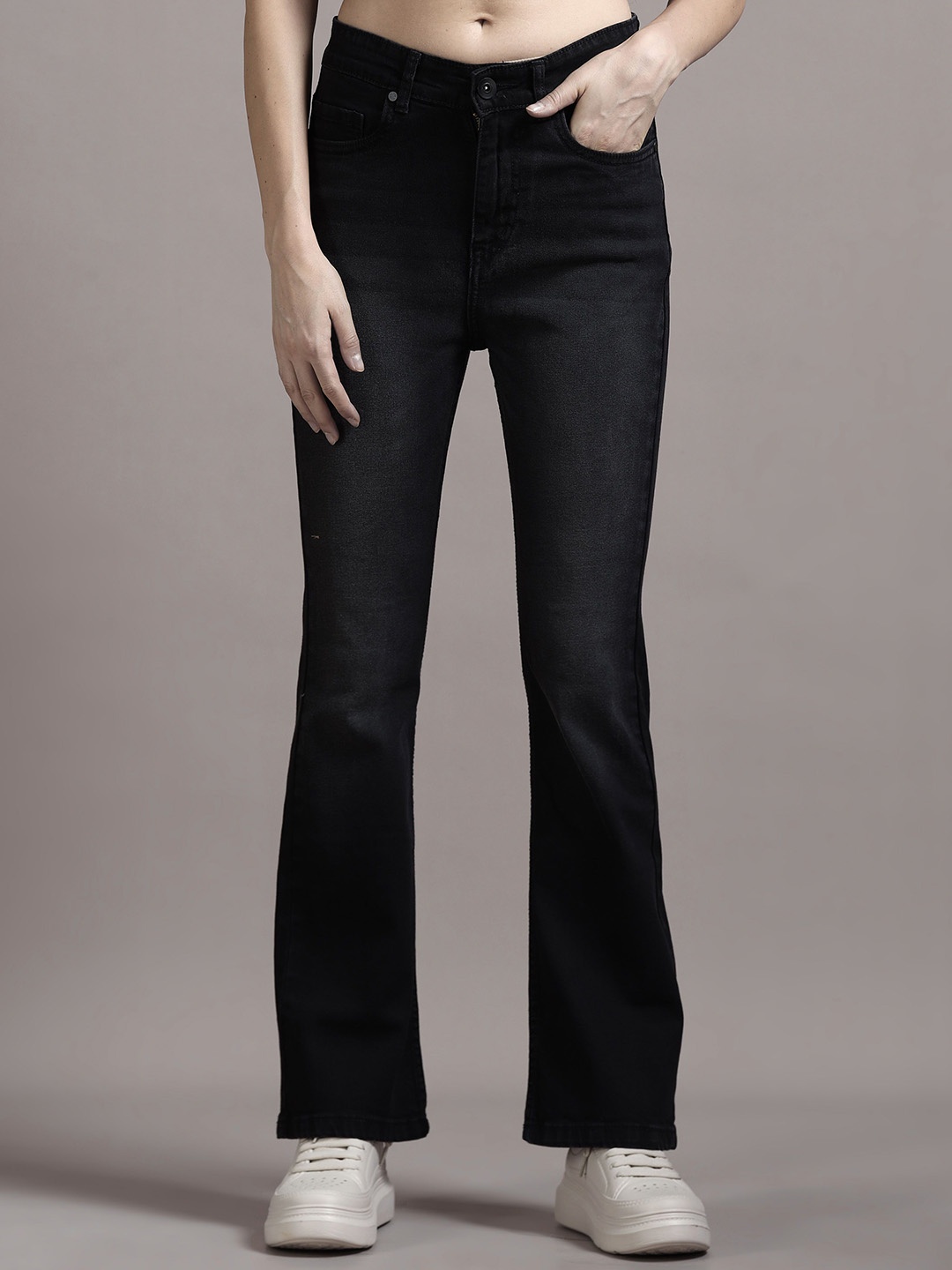 

The Roadster Lifestyle Co. Women Light Fade Bootcut Jeans, Black