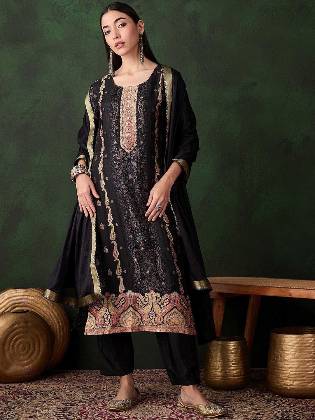 

Sangria Ethnic Motifs Embroidered Sequinned Kurta with Trouser & Dupatta, Black